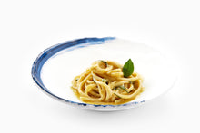 Cargar imagen en el visor de la galería, Pack de Salsa de Oliva Verde Líquida by Caviaroli - Caja Tres Variedades - 500 ml