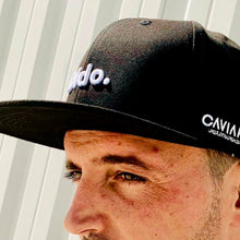 Cargar imagen en el visor de la galería, Caviaroli - Gorra Oído. - Color Negro - Unisex
